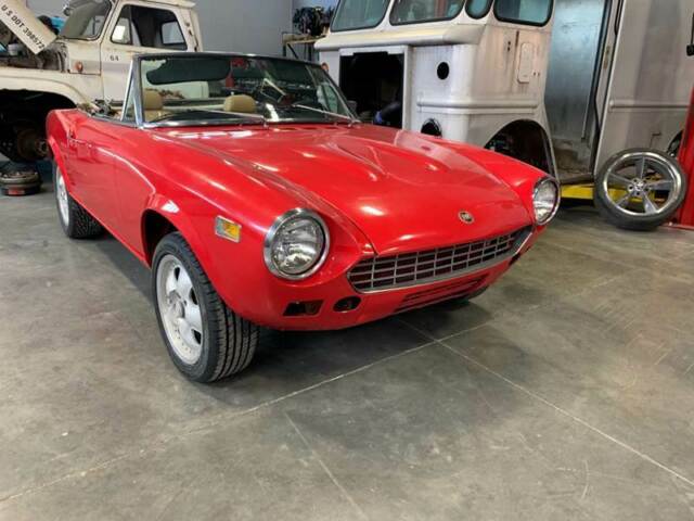 View all 40+ photos 1978 FIAT 124 Spider Manual RWD I4 1.8L Gasoline Pinafarina 1978 Fiat 124 Spider
