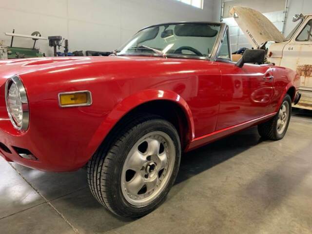 1978 Fiat 124 Spider - photo 2