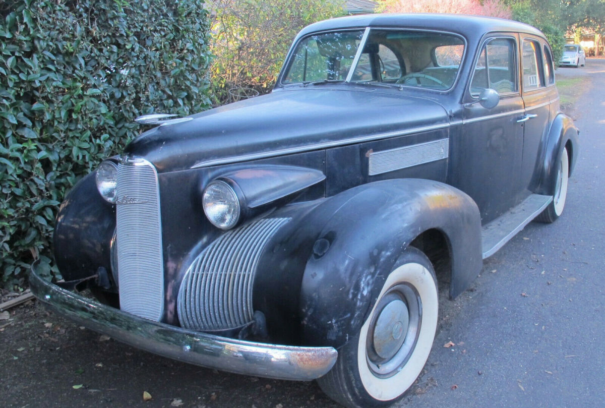 Vikings QB Joe Kapps 1939 LaSalle w Olds Rocket V8 Runs Needs Restoration 1939 Cadillac LaSalle 5 Passanger 4 Door