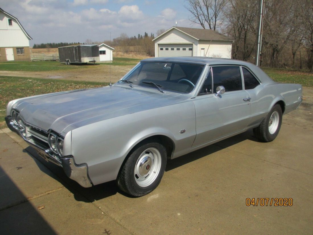 VIN 334076 Z 113432 Engine: V8 Trans: Standard Miles: 57,622 oldsmobile cutlass 1966 Oldsmobile Cutlass