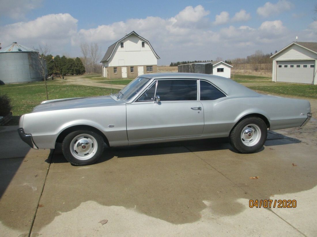 1966 Oldsmobile Cutlass - photo 3