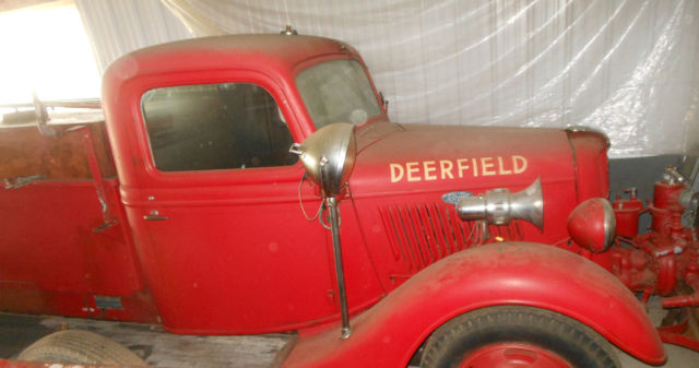 Vintage 1935 Ford Pumper Firetruck From Deerefield Wisc 1935 Ford V-8 Fire Truck Dually Pumper