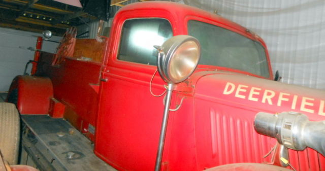 1935 Ford V-8 Fire Truck Dually Pumper - photo 2