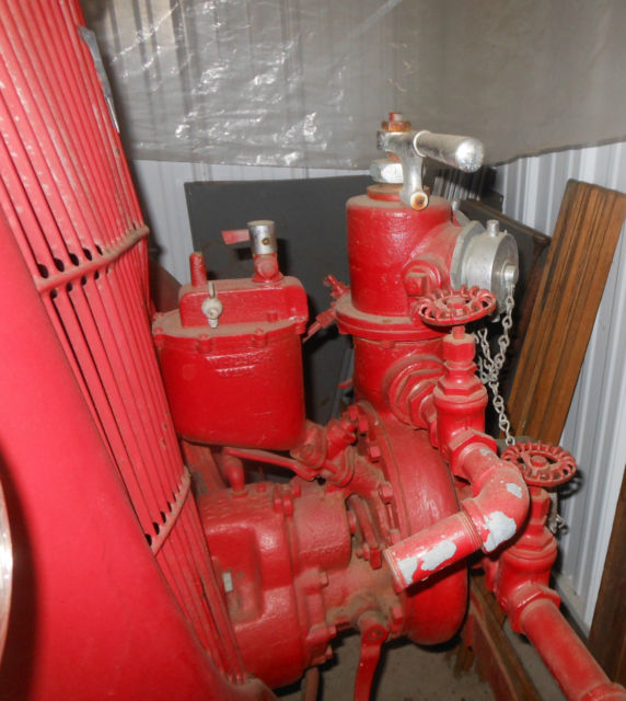 1935 Ford V-8 Fire Truck Dually Pumper - photo 4