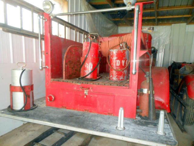 1935 Ford V-8 Fire Truck Dually Pumper - photo 5
