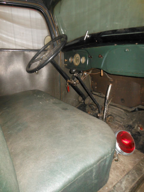 1935 Ford V-8 Fire Truck Dually Pumper - photo 9