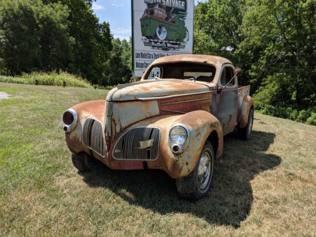 1939 Studebaker Dictator Special Coupe Express - photo 2