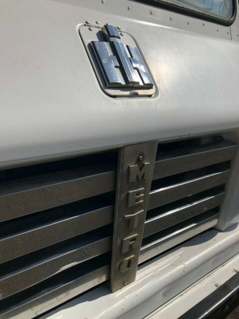 1960 International Harvester metro lite - photo 11