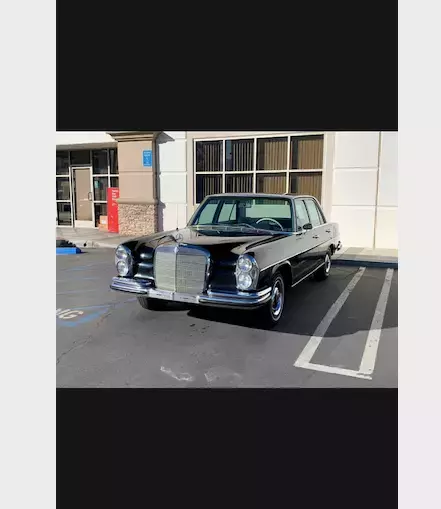 Vintage 1967 Mercedes 250S Black 4 door sedan - factory AC, Radio+repair records 1967 Mercedes-Benz 200-Series