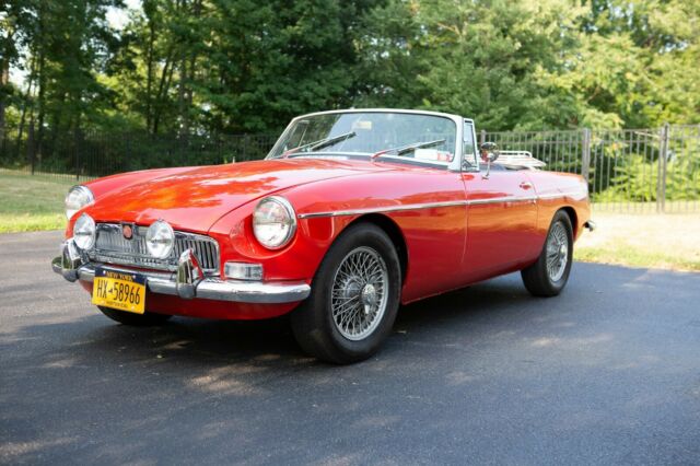 1967 MG MGB - photo 4