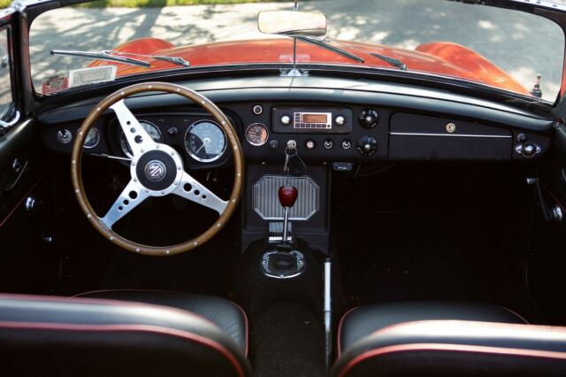 1967 MG MGB - photo 8