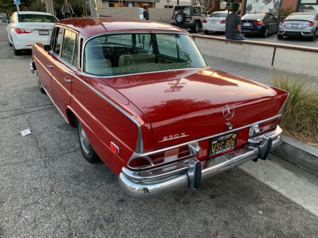 Vintage 1968 Mercedes-Benz 230s Survivor! California Car! Heckflosse W111 1968 Mercedes-Benz 200-Series