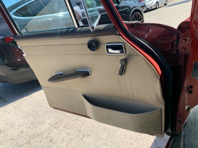 1968 Mercedes-Benz 200-Series - photo 8