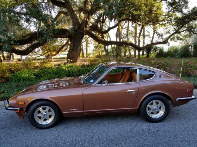Vintage 1973 Datsun 240Z in Nissan Bronze 1973 Datsun Z-Series