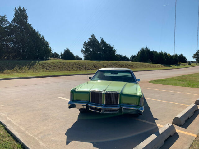 1977 Chrysler New Yorker - photo 3