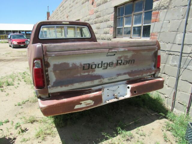 1979 Dodge Custom - photo 5