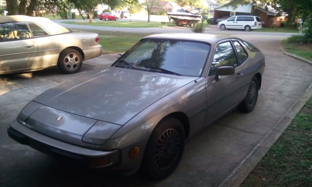 Vintage 1982 Porsche 924 Automatic with 80k original miles 1982 Porsche 924