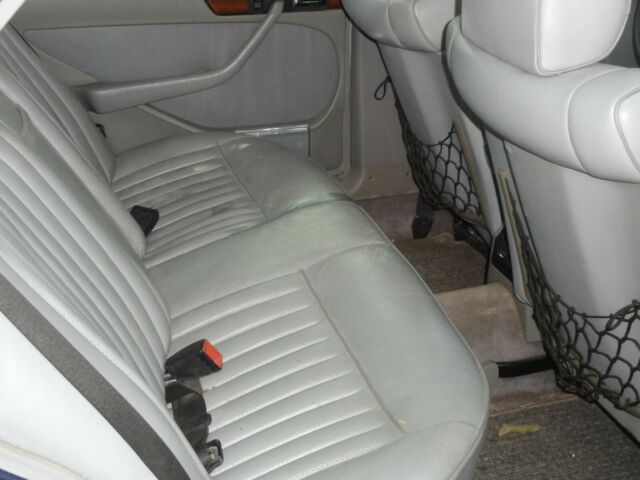 1985 Mercedes-Benz 300-Series - photo 7