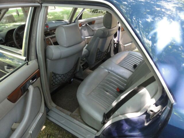 1985 Mercedes-Benz 300-Series - photo 8
