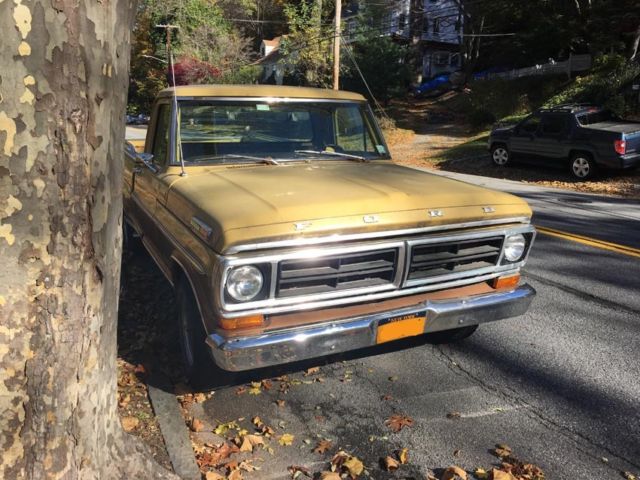 VINTAGE ANTIQUE CLASSIC PICKUP TRUCK FORD F100 1972 Ford F-100