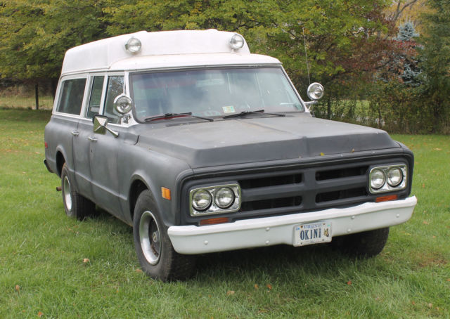1971 GMC Suburban - photo 3