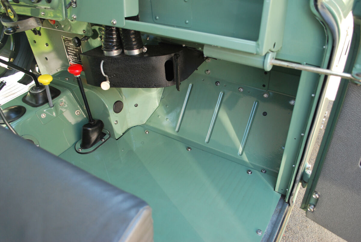 1964 Land Rover 88 Series IIA - photo 10
