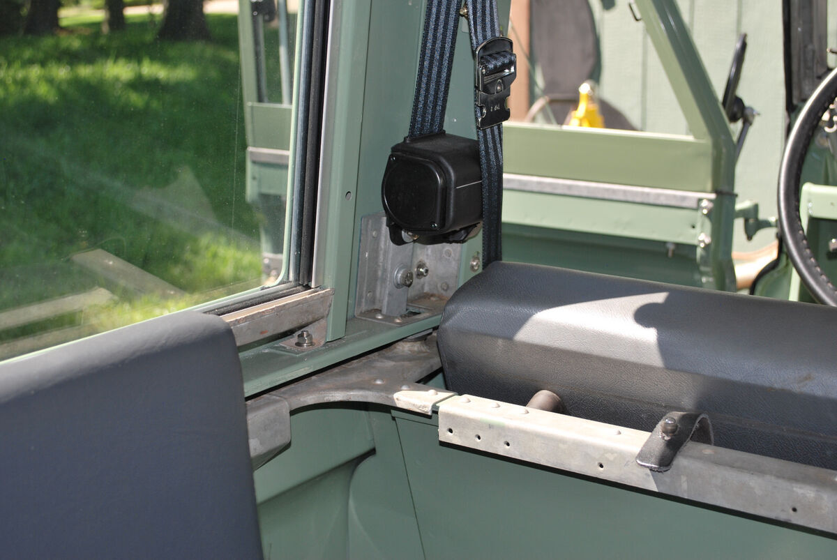 1964 Land Rover 88 Series IIA - photo 13