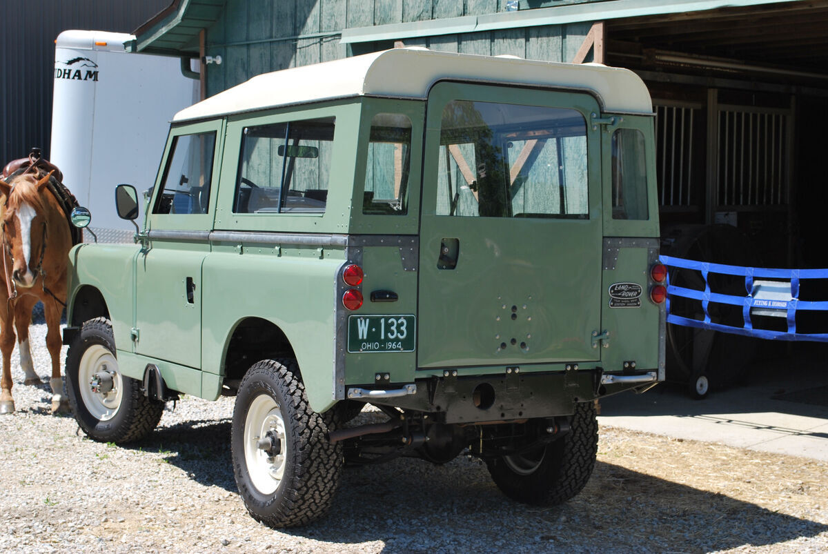 1964 Land Rover 88 Series IIA - photo 2