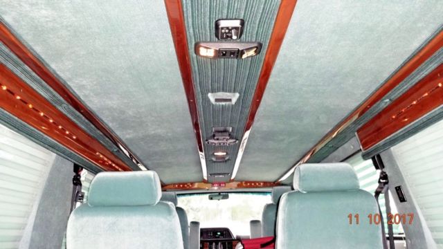 1992 Dodge Ram Van - photo 10