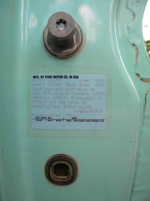 1977 Ford F-250 4X4 - photo 9