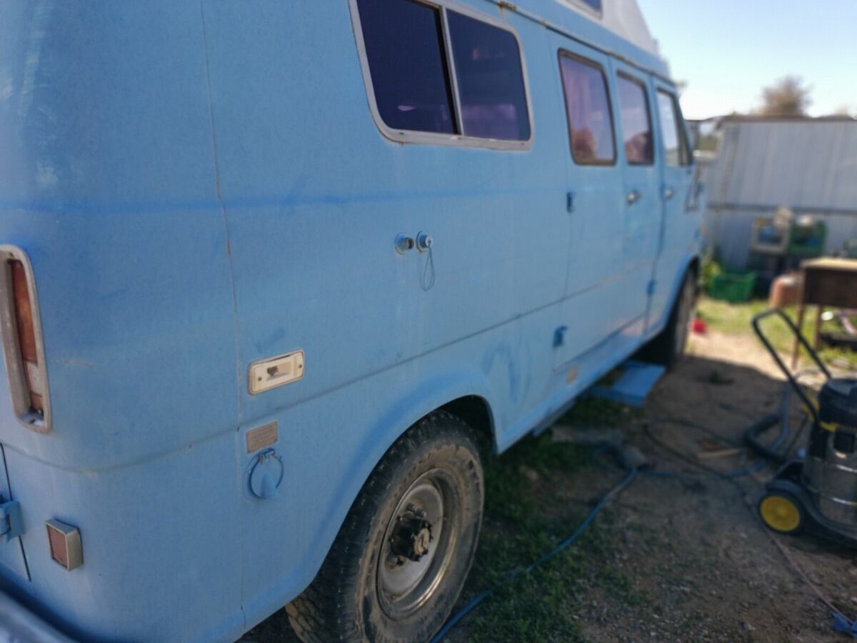 1972 Ford E-Series Van - photo 3