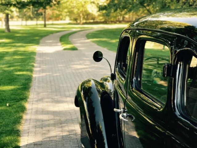 1937 Ford Model 78 - photo 2