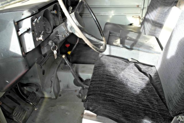 1977 Land Rover Defender 88 - photo 10