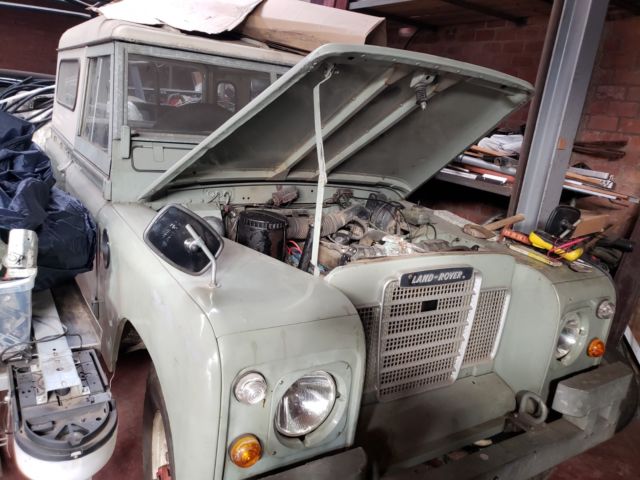 1977 Land Rover Defender 88 - photo 4