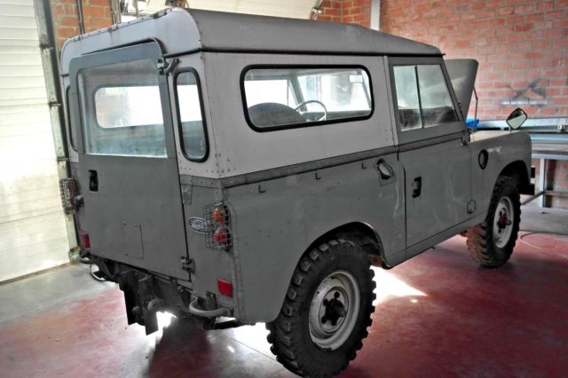 1977 Land Rover Defender 88 - photo 9