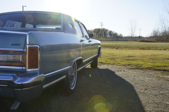 1979 Lincoln Continental - photo 3