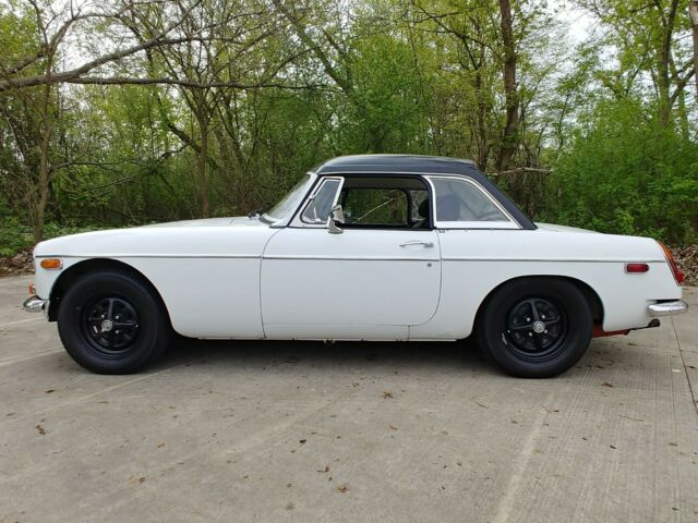 1973 MG MGB Convertible - photo 4