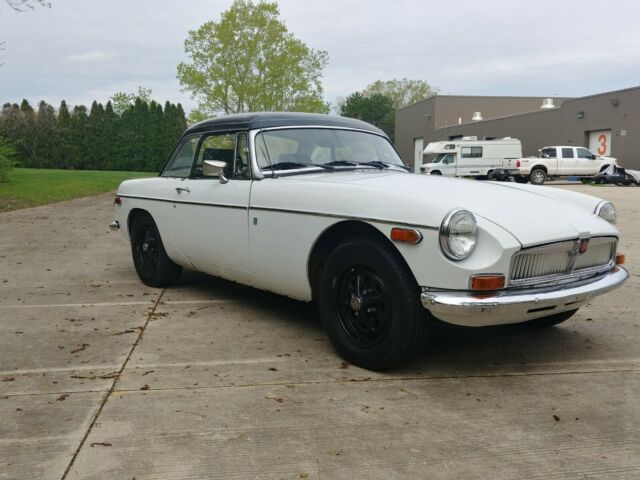 1973 MG MGB Convertible - photo 8