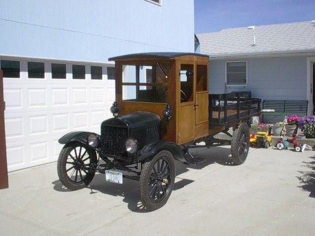 Vintage MODEL T TRUCK with inline Rocky Mountain transmission 1917 Ford Model T