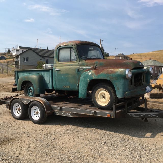 1956 International Harvester S-102 deluxe - photo 2