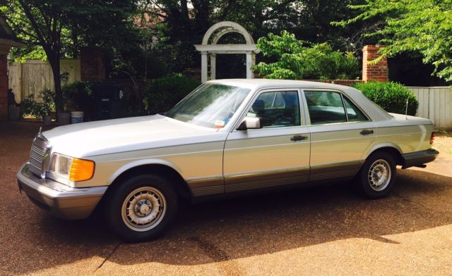 Vintage Perfection! Mercedes-Benz: 300-Series 4 Dr Turbodiesel 1983 Mercedes-Benz 300-Series 4 Dr Turbodiesel