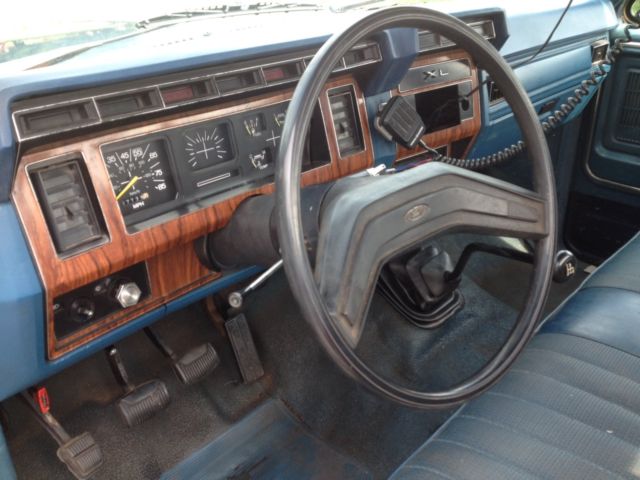 1983 Ford F-350 - photo 11