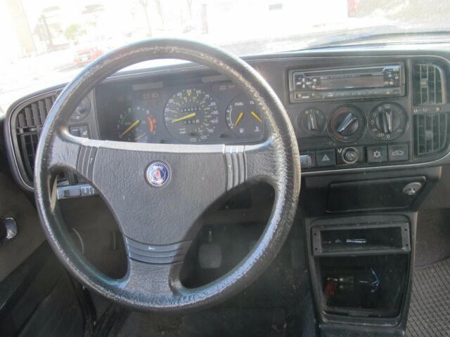 1987 Saab 900 - photo 6