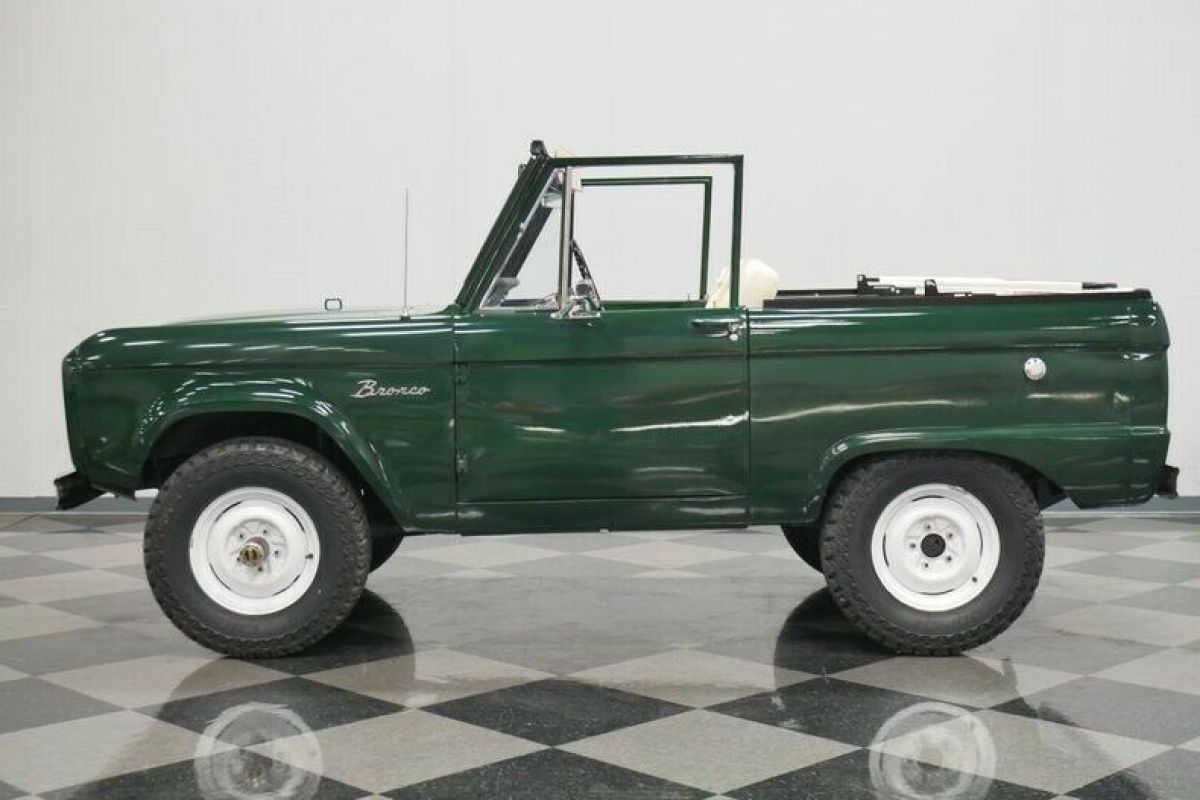 1967 Ford Bronco 4X4 - photo 8