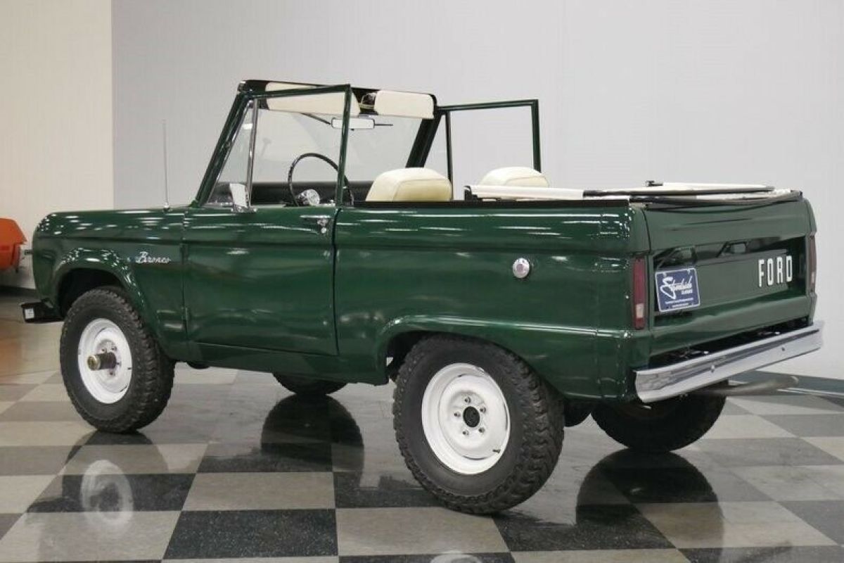 1967 Ford Bronco 4X4 - photo 9