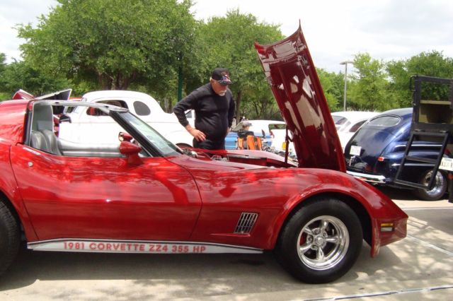 1981 Chevrolet Corvette - photo 12