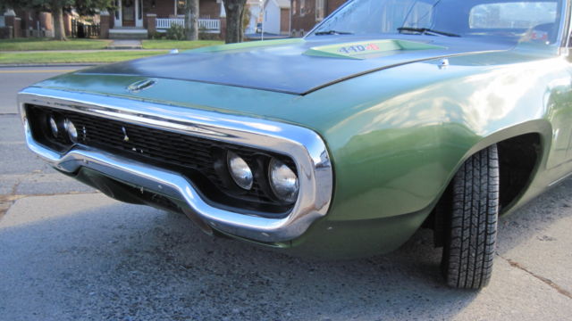 Virtually rust free! High performance 440 motor 1971 Plymouth Road Runner Satellite