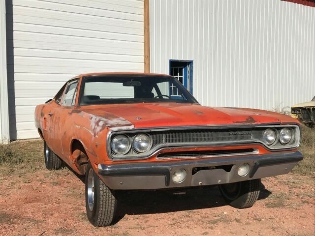 Vitamin "C" 1970 Plymouth Road Runner 383 1970 Plymouth Road Runner