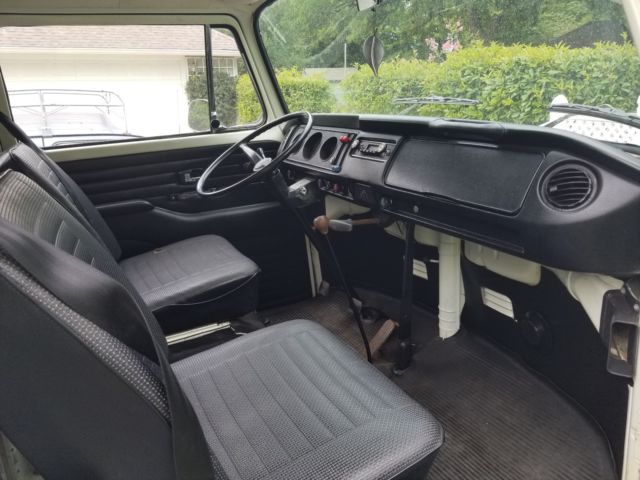 1971 Volkswagen Bus/Vanagon Deluxe - photo 3