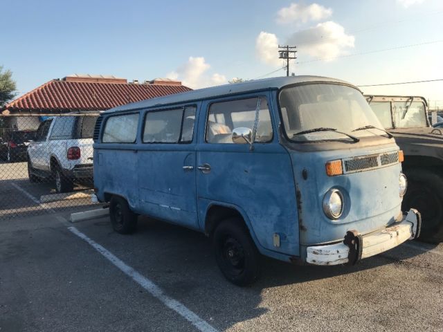 1973 Volkswagen Bus/Vanagon - photo 2